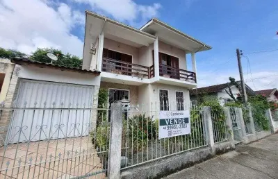 Casa com 3 quartos à venda na Rua Ervino Scheidt, 86, Centro, Palhoça