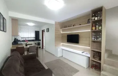 Casa em condomínio fechado com 2 quartos à venda na Rua Pedro Antônio dos Santos, 64, São Sebastião, Palhoça