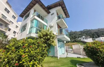 Casa com 6 quartos à venda na Rua Assis Brasil, 4884, Ponta de Baixo, São José