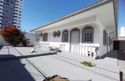 Casa com 3 quartos para alugar na Rua Pedro Cunha - Até 398/399, 49, Kobrasol, São José
