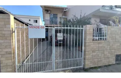 Casa em condomínio fechado com 2 quartos à venda na Rua Ilha Terceira, 415, São Sebastião, Palhoça