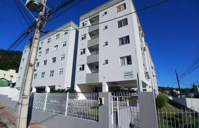 Apartamento com 2 quartos para alugar na Rua Tomaz Pedro Cardoso, 144, Potecas, São José