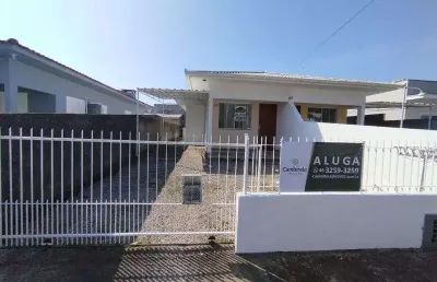 Casa com 2 quartos para alugar na Rua Girassol, 118, Praia de Fora, Palhoça