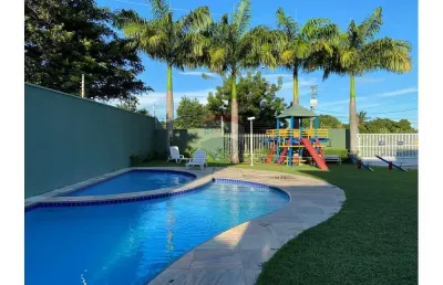 Casa duplex em condomínio com 3 suítes na lagoa redonda