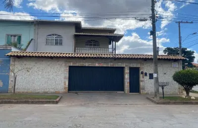 Casa com 3 quartos à venda na renato travassos, 121, bandeirantes, belo horizonte por r$ 1.590.000
