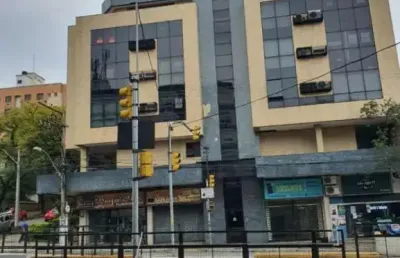 Sala comercial com 2 salas para alugar na Avenida Protásio Alves, 1981, Rio Branco, Porto Alegre