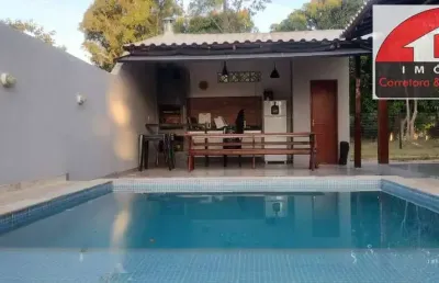 Lindo sítio com casa de 2 quartos( 1 suíte)  e com terreno de 2200m2