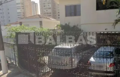 Casa com 3 quartos para alugar na Rua Henrique Peres, 63, Mooca, São Paulo