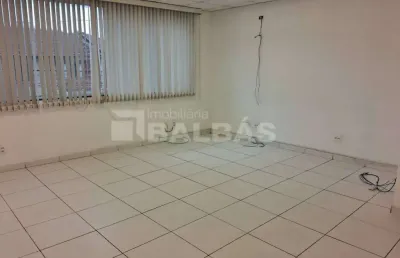 Sala comercial com 1 sala para alugar na Rua Santa Gertrudes, 220, Tatuapé, São Paulo