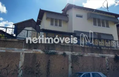 Casa com 5 quartos à venda na Rua Doutor Francisco Sales, Centro, Contagem