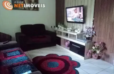 Casa com 4 quartos à venda na Sapucaia II, Contagem 