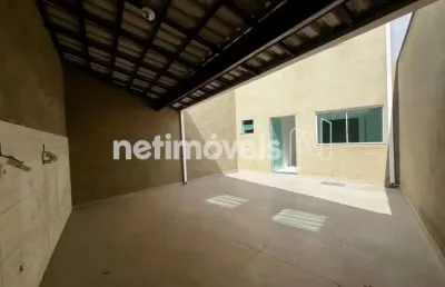Casa com 3 quartos à venda no Tropical, Contagem 