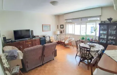 Apartamento com 3 quartos à venda na avenida independência, 532, independência, porto alegre, 122 m2 por r$ 550.000