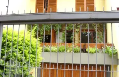 Casa em condomínio fechado com 3 quartos à venda na rua moema, 294, chácara das pedras, porto alegre, 240 m2 por r$ 1.700.000