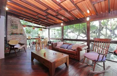 Casa com 3 quartos à venda na rua tomaz flores, 35, independência, porto alegre, 400 m2 por r$ 1.980.000