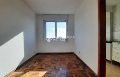 Apartamento com 2 quartos à venda na rua moyses antunes da cunha, 55, santo antônio, porto alegre, 60 m2 por r$ 244.000