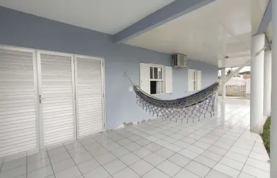 Casa com 4 quartos à venda na dos paratis, 95, pinheira, palhoça, 101 m2 por r$ 990.000