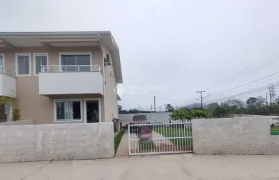 Casa com 2 quartos à venda na rua paulo manoel dos santos, 363, enseada de brito, palhoça, 72 m2 por r$ 600.000