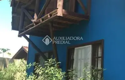 Casa com 3 quartos à venda na adelino rodrigues martins, 202, guarda do imbau, palhoça, 104 m2 por r$ 830.000