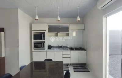 Casa com 2 quartos à venda na 1614, 200, passagem de maciambú (ens brito), palhoça, 51 m2 por r$ 270.000