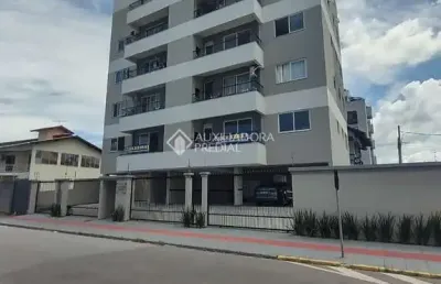Apartamento com 3 quartos à venda na rua irmo scheidt, 186, centro, palhoça, 93 m2 por r$ 680.000