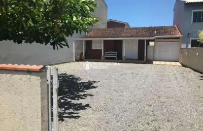 Casa com 2 quartos à venda na medeiros, 615, pinheira, palhoça, 140 m2 por r$ 550.000