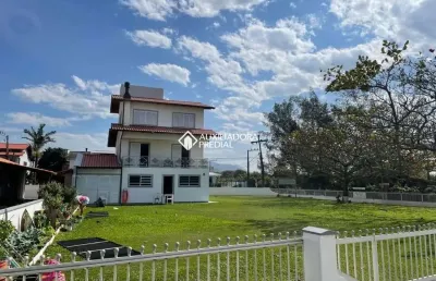 Casa com 4 quartos à venda na das flores, 872, pinheira, palhoça, 240 m2 por r$ 3.710.000
