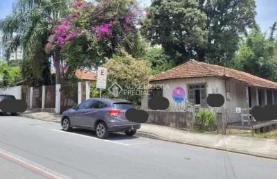Terreno comercial à venda na rua santo antônio, 230, barreiros, são josé, 677 m2 por r$ 1.500.000