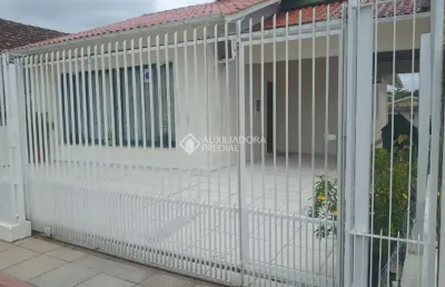 Casa com 3 quartos à venda na rua josé cândido da silva, 479, estreito, florianópolis, 164 m2 por r$ 1.399.000