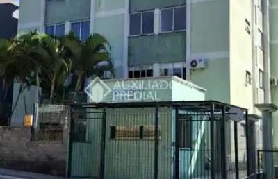 Apartamento com 2 quartos à venda na rua santos saraiva, 1458, capoeiras, florianópolis, 55 m2 por r$ 300.000