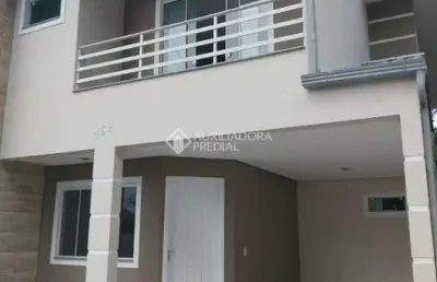 Casa com 3 quartos à venda na rua vidal mendes, 157, boa vista, biguaçu, 116 m2 por r$ 640.000