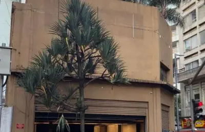 Galpão comercial para locação na república, são paulo-sp: 3 banheiros e 745m² de área!