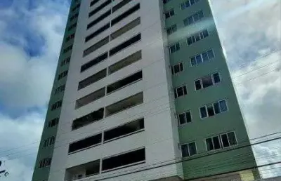 Vendo excelente apartamento amplo no miramar, próximo a epitácio pessoa