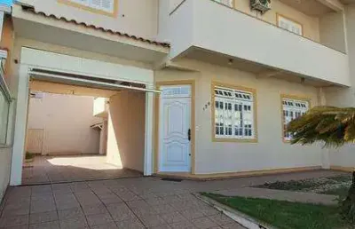 Casa residencial para venda casa com 2 pisos no balneário estreito. florianopolis