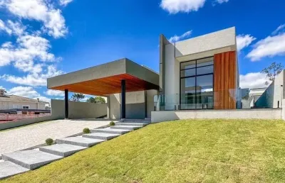 Linda casa à venda no condomínio equilibrium em atibaia.