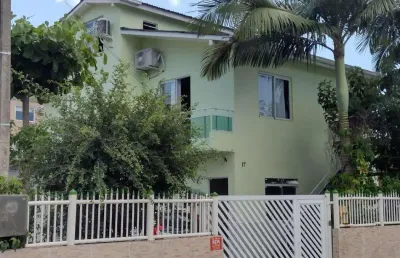 Casa com 9 quartos à venda no canasvieiras, florianópolis  por r$ 1.400.000