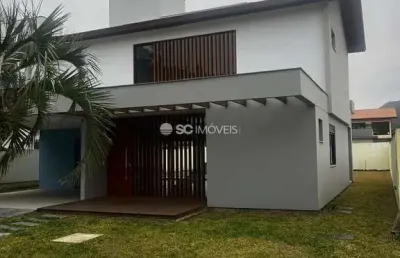 Casa em condomínio fechado com 3 quartos à venda no cachoeira do bom jesus, florianópolis  por r$ 1.869.000