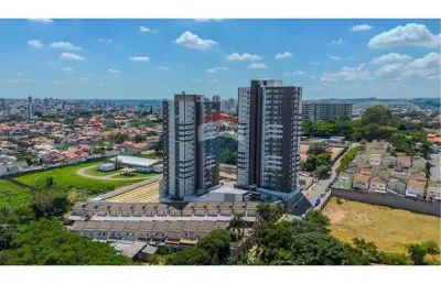 Apartamento térreo com quintal privativo para locação – 2 dormitórios | 1 suíte | 2 banheiros | 1 vaga