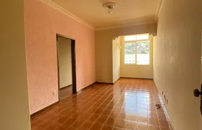 Excelente apartamento 2 quartos no centro de teresópolis/rj