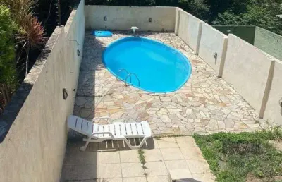 Sobrado para venda - 200m², 3 dormitórios, sendo 1 suites, 4 vagas - espirito sa