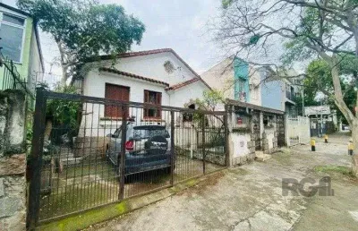 Casa com 3 quartos à venda na Rua Vicente da Fontoura, 789, Santana, Porto Alegre