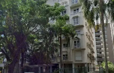 Excelente apartamento de 148m² com 3 dormitórios sendo 1 suíte e 2 vagas.