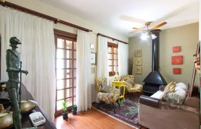 Casa com 4 quartos à venda na Rua São Sebastião do Cai, 50, Camaquã, Porto Alegre