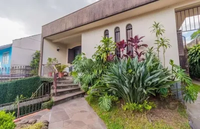 Casa com 3 quartos à venda na Avenida Circular, 508, Vila Jardim, Porto Alegre