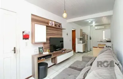 Excelente casa de 45m² com 1 dormitório e 1 vaga no bairro hípica.
