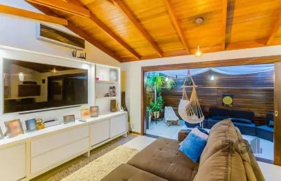 Casa em condomínio de 155m², 3 dormitórios, 4 vagas no bairro espírito santo