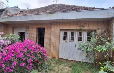 Viva com estilo: casa à venda em excelente localização.