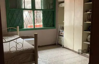 Terreno à venda na Rua Eurico Lara, 609, Medianeira, Porto Alegre