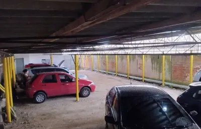Barracão / Galpão / Depósito à venda na Rua Doutor Sebastião Leão, 305, Azenha, Porto Alegre