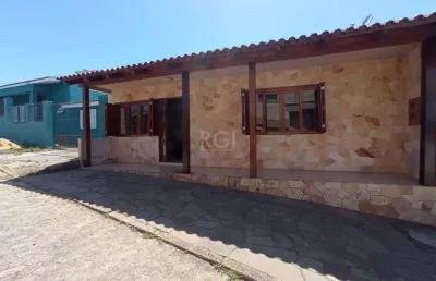 Casa com 3 quartos à venda na Rua Oswaldo Goidanich, 66, Vila Nova, Porto Alegre